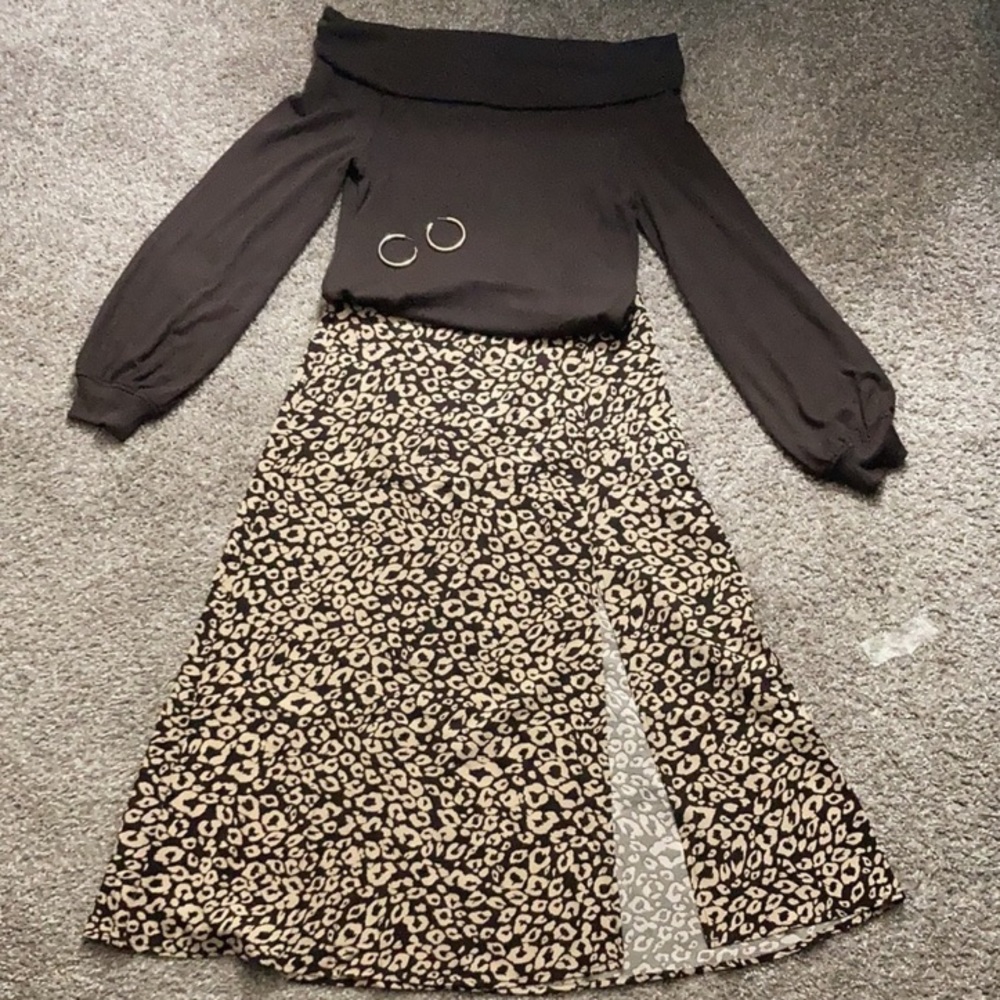 Cheetah print skirt from Shein in a size medium never worn in perfect condition